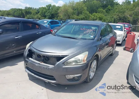 2015 Nissan Altima 2.5 Sv z USA, uszkodzony, nr VIN 1N4AL3AP7FC209256